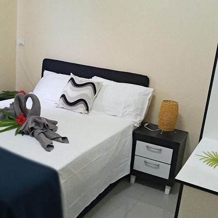 Singhs Elite Apartment Нади Екстериор снимка