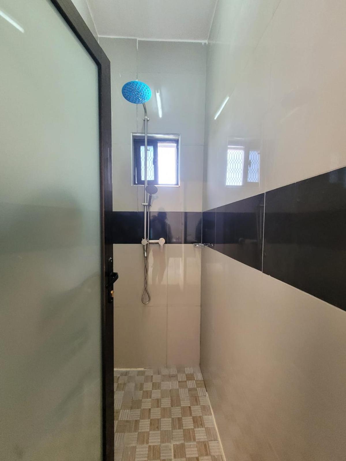 Singhs Elite Apartment Нади Екстериор снимка