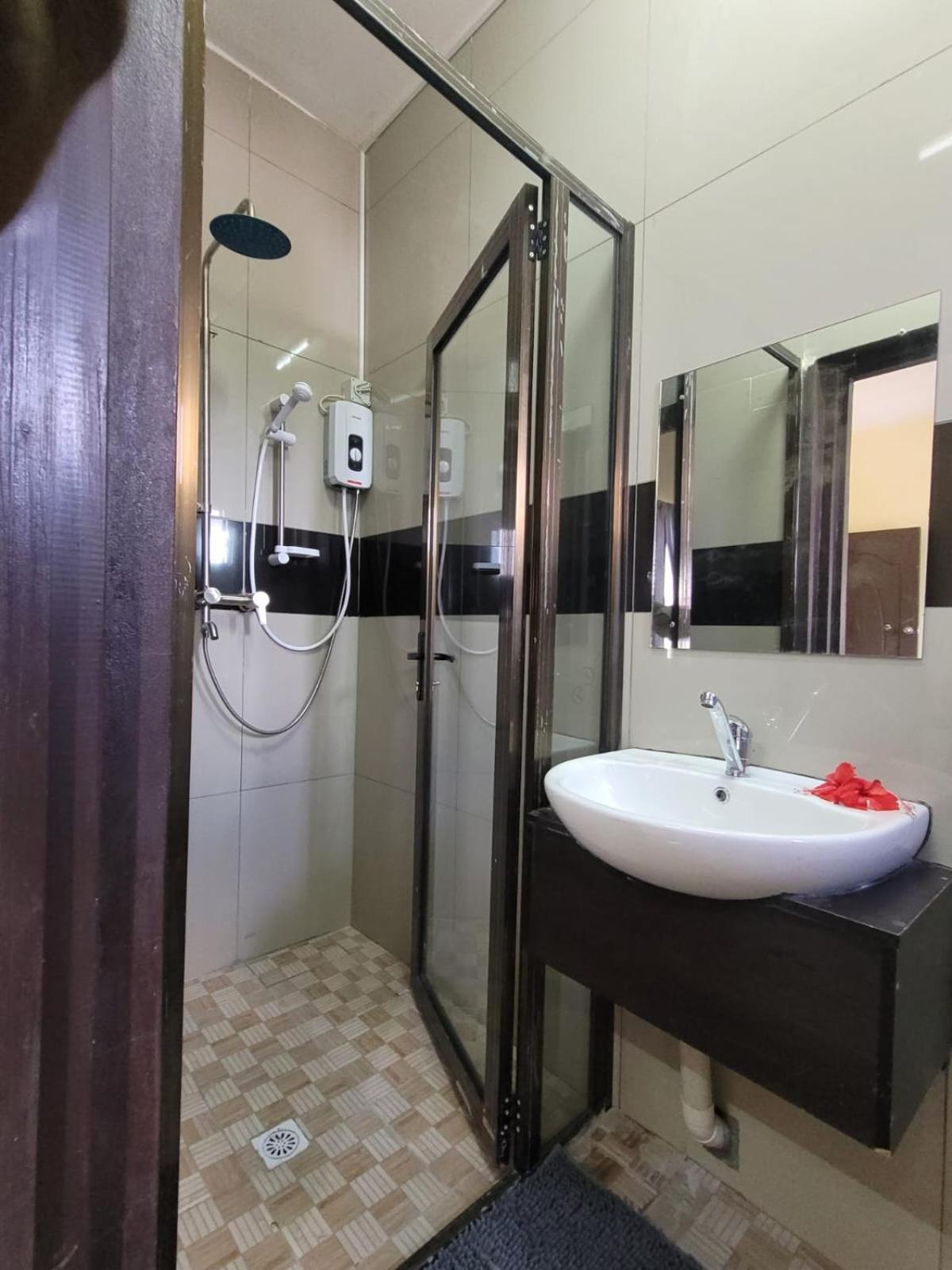 Singhs Elite Apartment Нади Екстериор снимка