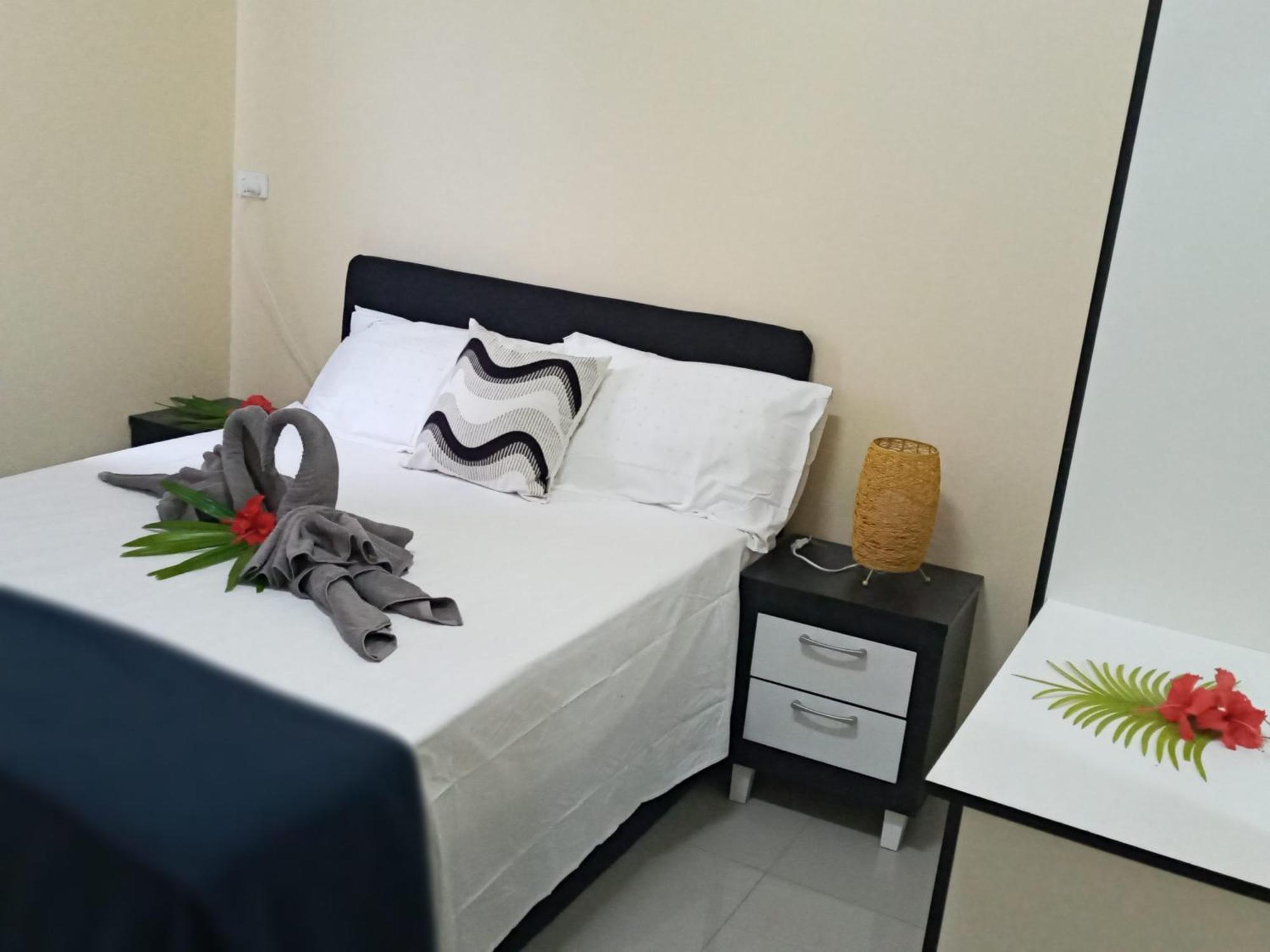 Singhs Elite Apartment Нади Екстериор снимка
